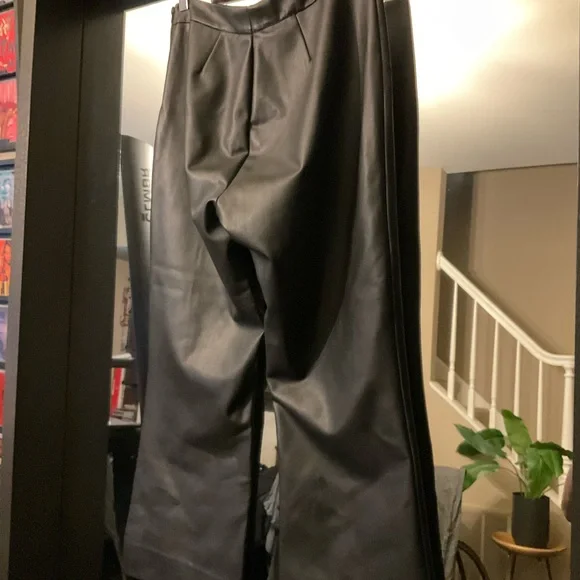 (Lori) Banana Republic Elegant Black Faux Leather Women’s Pants Sz 8 - Picture 5 of 10